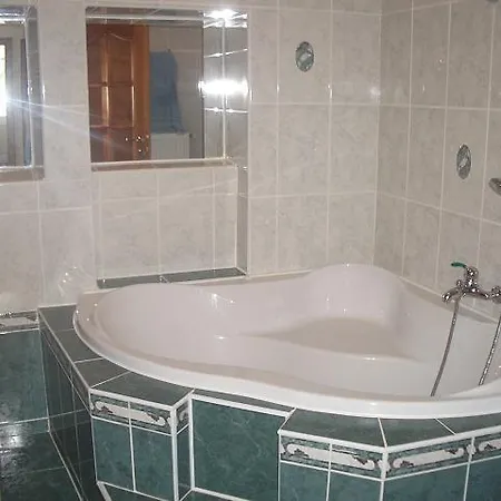 Lazensky Vrch Hotel Doksy (Liberec)